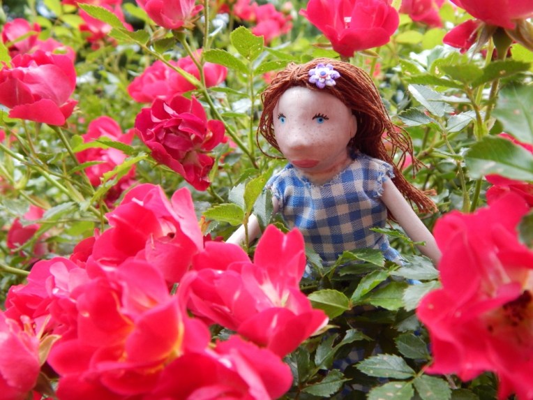 -Allison(doll, mystery pictures, bunnies) 054 (1024x768)